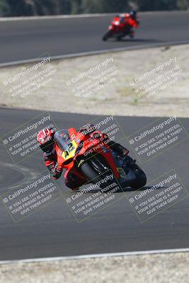 media/Sep-20-2025-TrackDaz (Sat) [[27f0cde673]]/A Group/10am (Turn 3)/